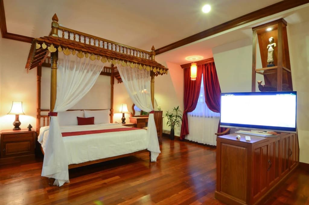 Royal Crown Hotel & Spa - photo 6