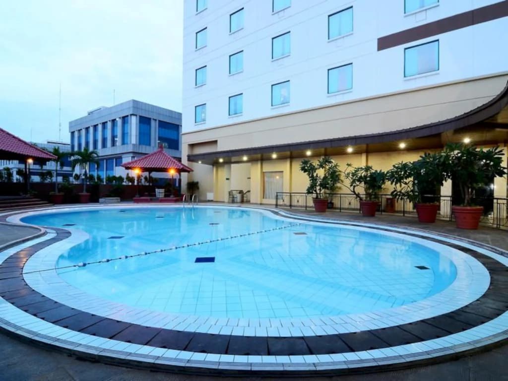 Grand Cempaka Business Hotel - photo 13