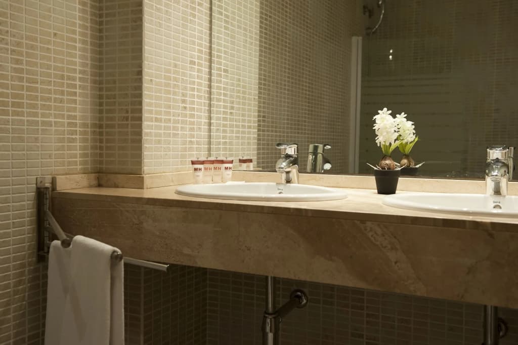 MH Apartments Gracia - photo 9