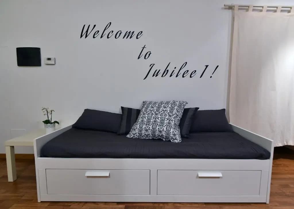 Jubilee 1 - photo 1