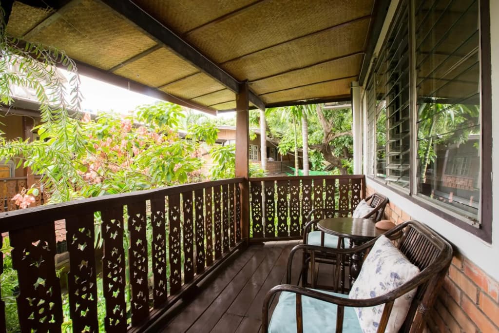 Mountain View Guesthouse - photo 8