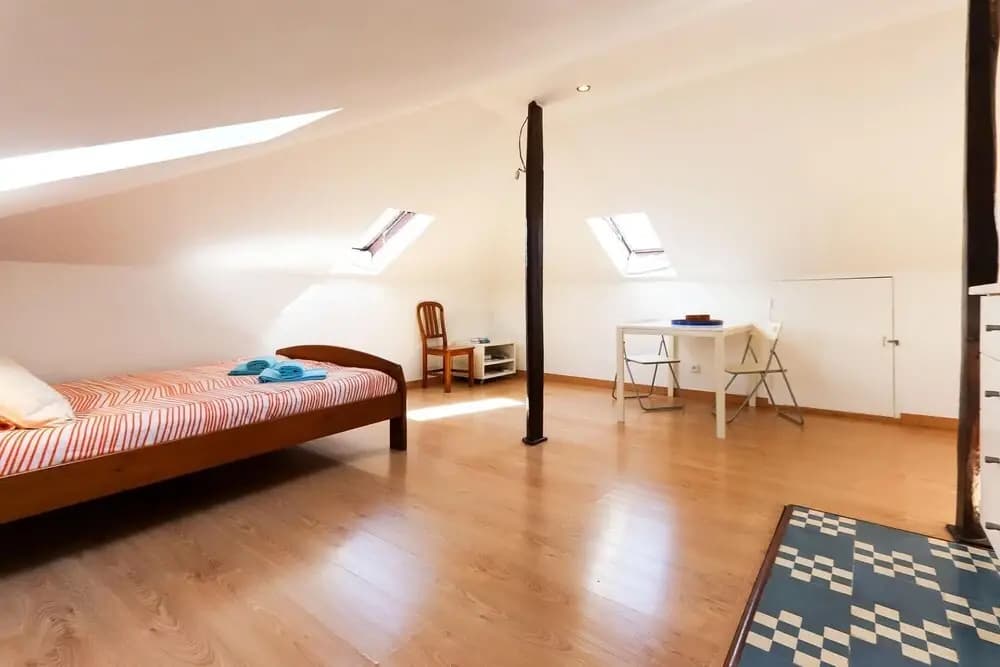Sunny Attict Loft by Homing - photo 4