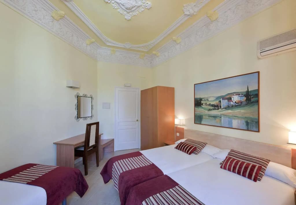 Hostal Central Barcelona - photo 4