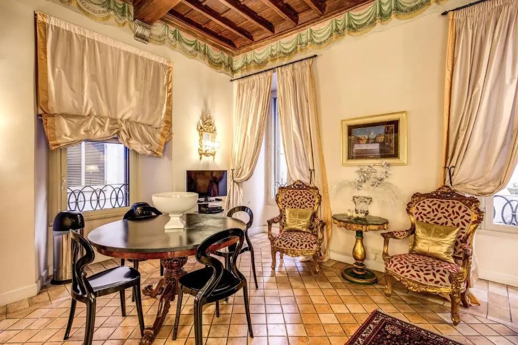 Sumptuous Residence by Piazza Navona - photo 20