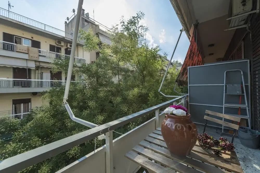Stylish & cozy apt in Exarchia - photo 6