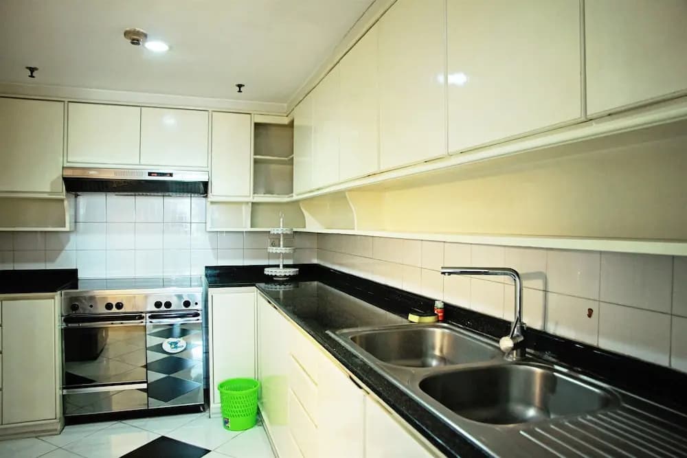 Classic Brawijaya Apartment with Pool View - photo 16