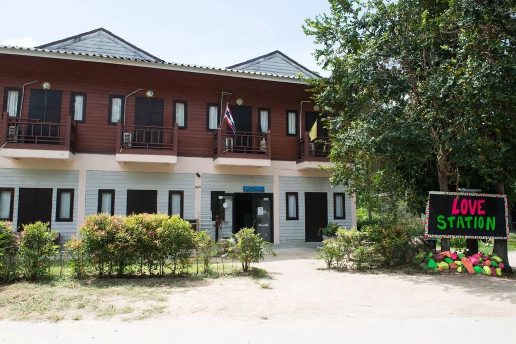Love Station Hostel - photo 1