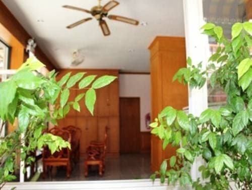 Full Moon Guesthouse - photo 11