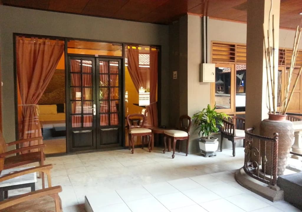 Hidden Oasis Bed & Breakfast - photo 2
