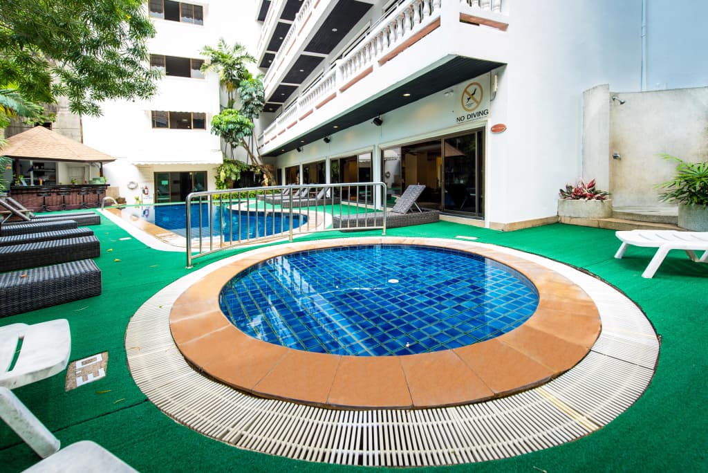 Hotel Inn Patong [Ex-Patong Beach Lodge] - photo 7