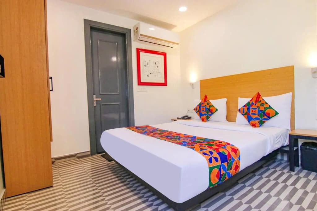 FabHotel Chawla House - photo 4