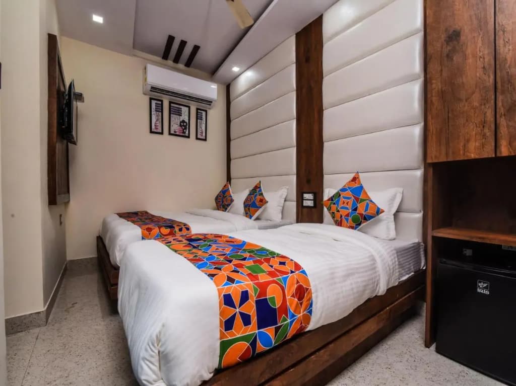 Hotel Dollar Inn - photo 24