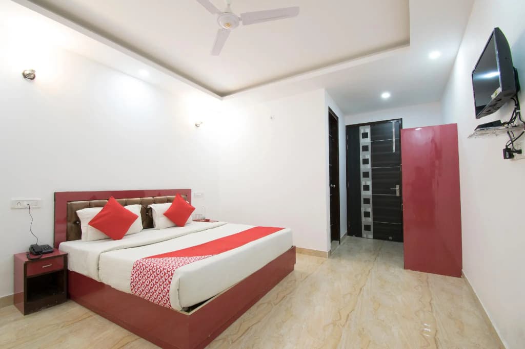 OYO 17389 Prince Palace - photo 4