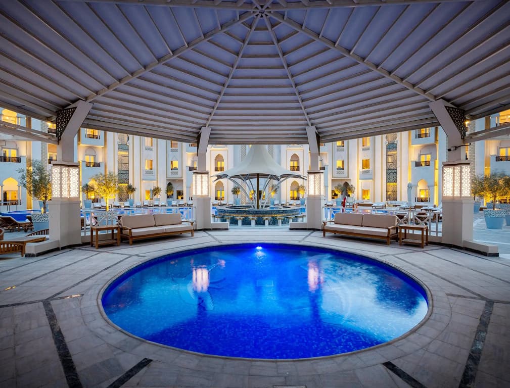 Ezdan Palace Hotel - photo 15