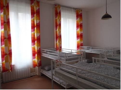 Base Budapest Hostel and backpackers - photo 3