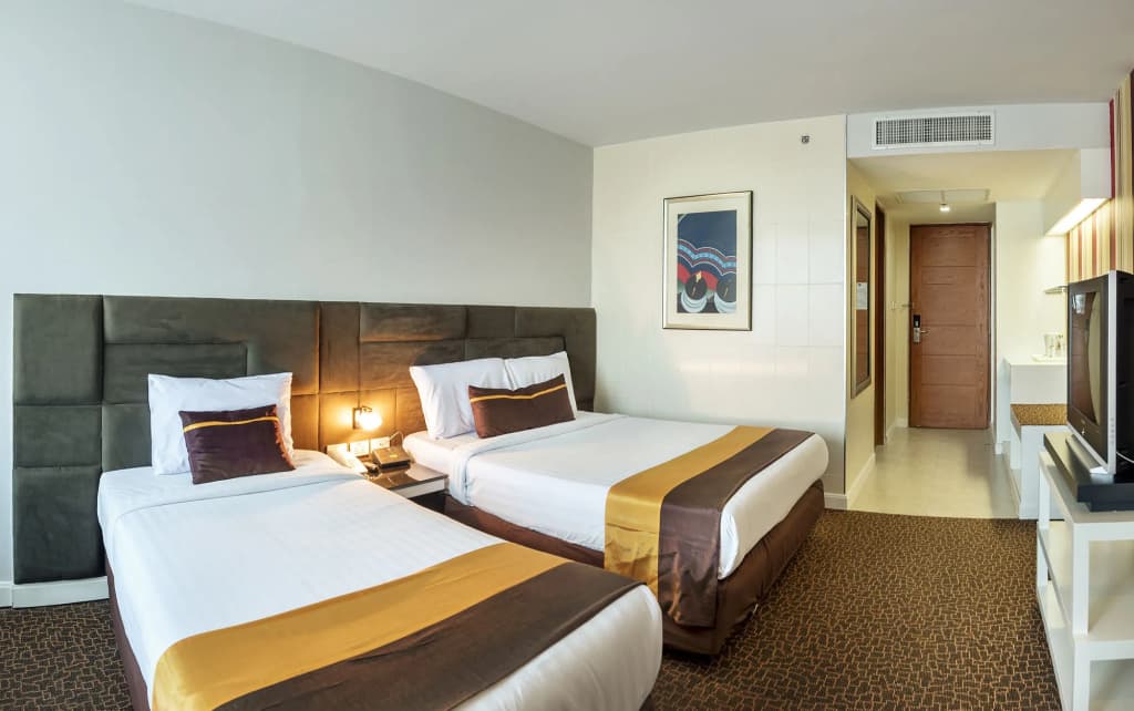 Thamrongin Hotel - photo 6