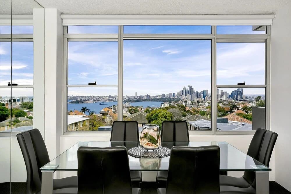 Modern Two Bedroom Apartment with Views - HARIS - photo 5