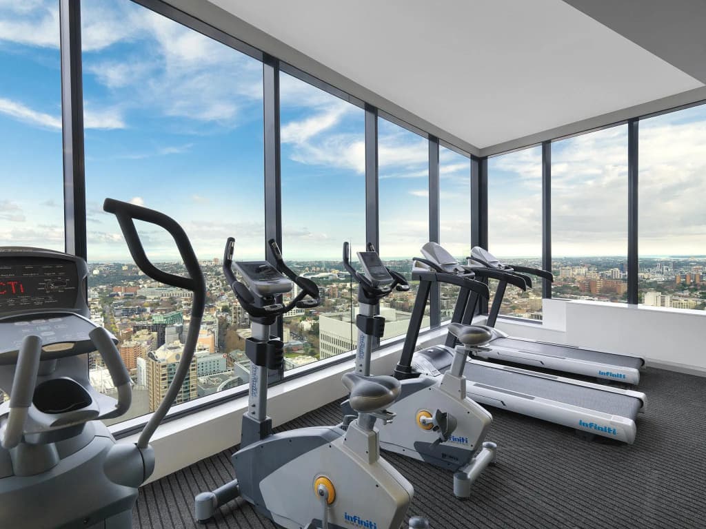 Meriton Suites World Tower - photo 18