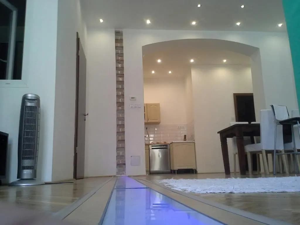 Miraculous Lights Apartman - photo 9