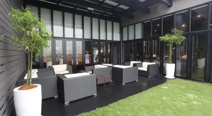 e.City Hotel@OneCity - photo 2