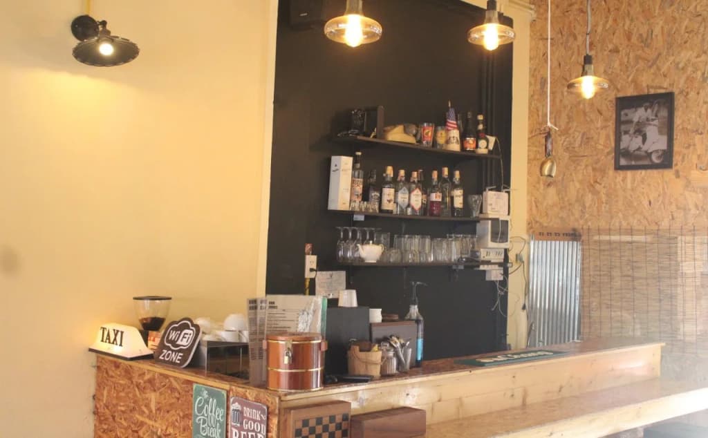 Follow Your Heart Hostel & Cafe - photo 8