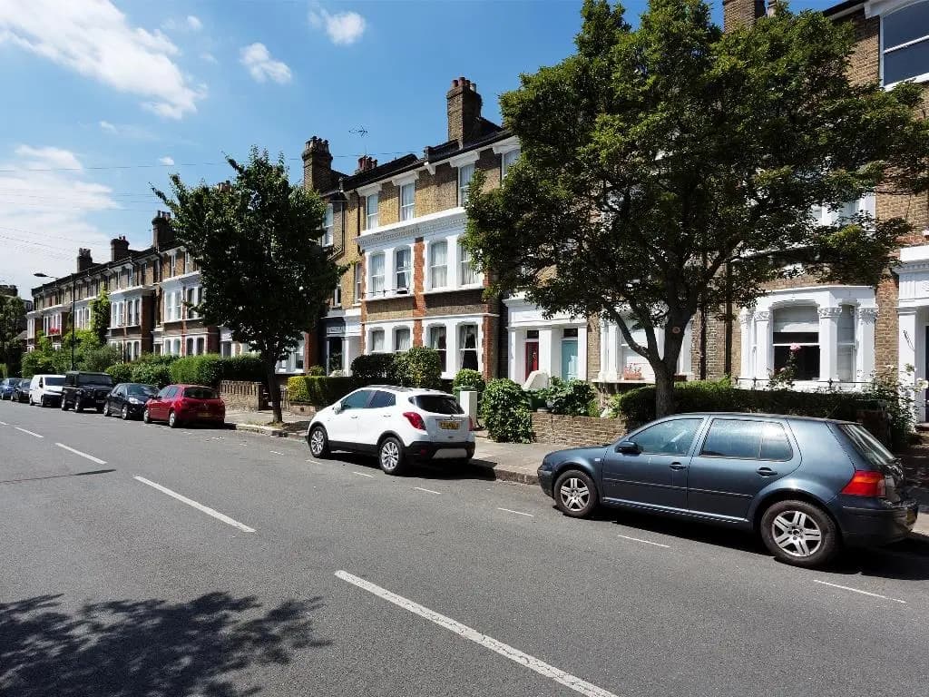 Veeve  5 Bed House Burghley Road Tufnell Park - photo 5