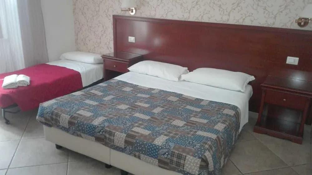 Mrs Julie Guesthouse - photo 2