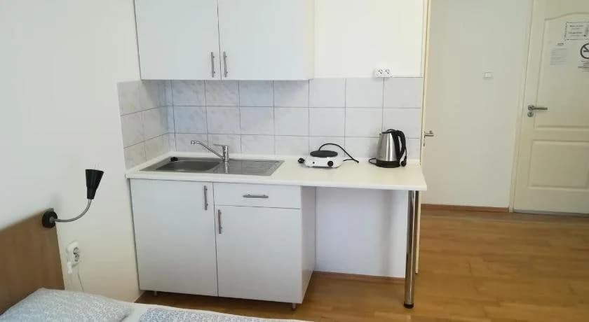 Capital Guesthouse Budapest - photo 17