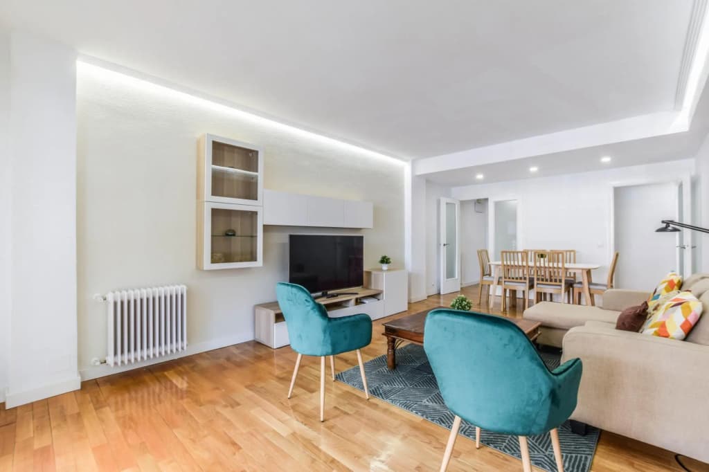 Alcalá I in Madrid with 3 bedrooms and 2 bathrooms - photo 12