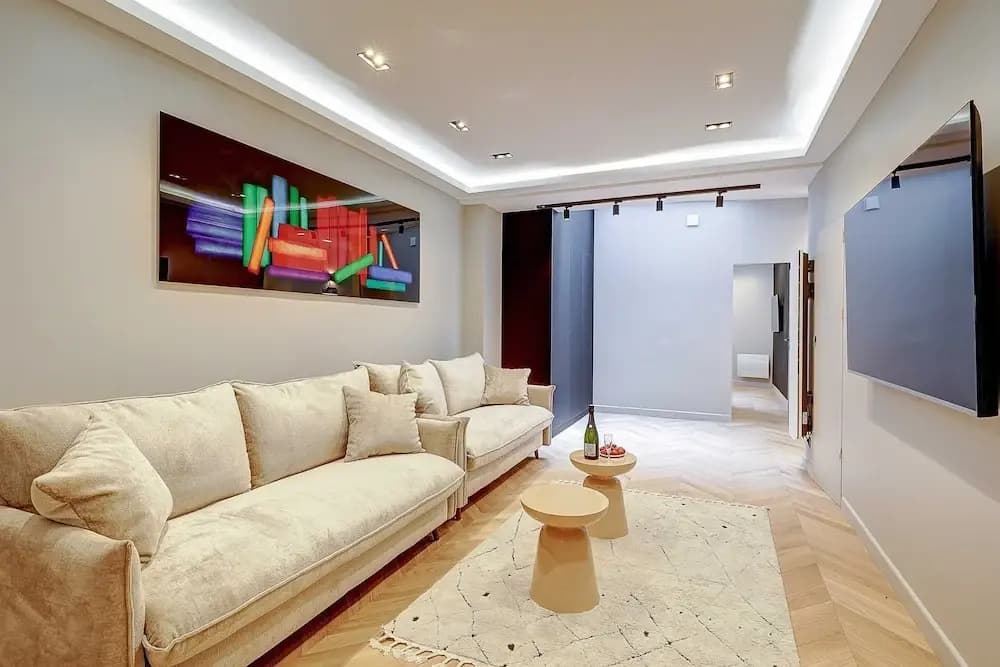 Elegant Apartment With Ac-3br-10p-place des Vosges - photo 7