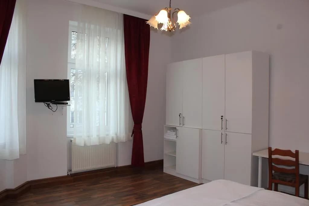Arnes Hotel Vienna - photo 5