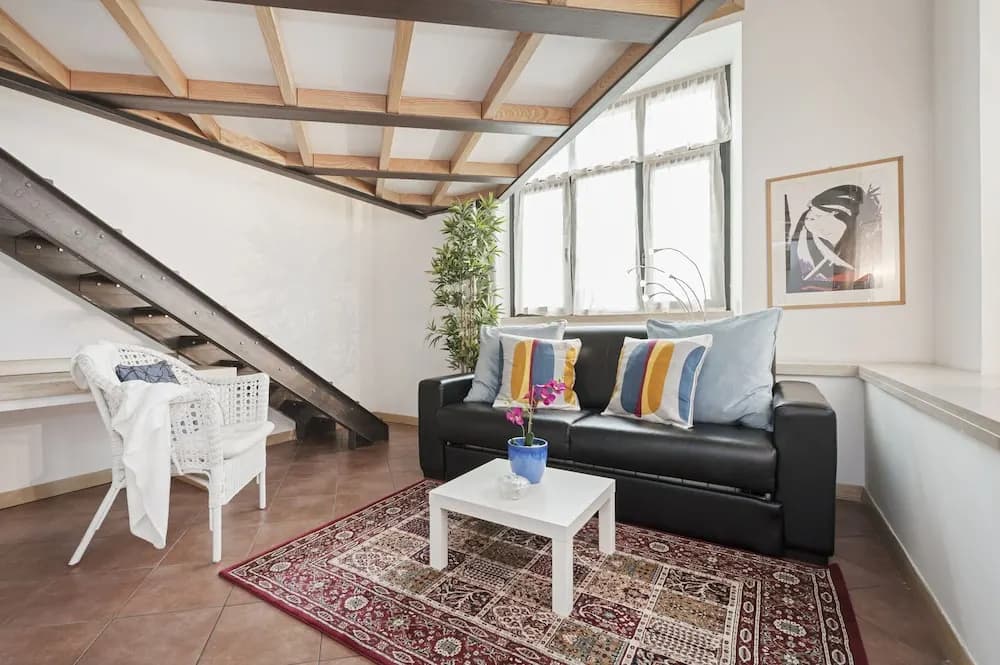 Inviting 3-bed Apartment in Roma 4mins to Colosseo - photo 25