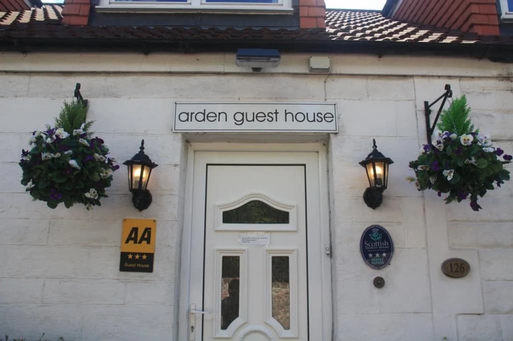 Arden Guest House, Craigmillar Castle Edinburgh - photo 1