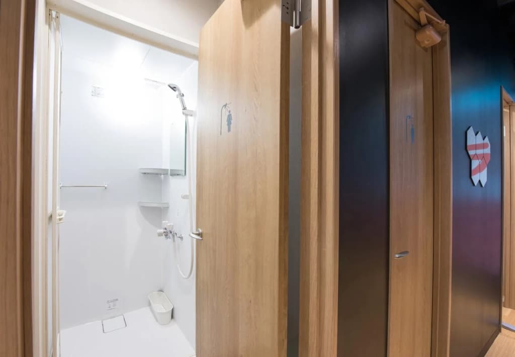 Capsule Hotel Transit Shinjuku - photo 8