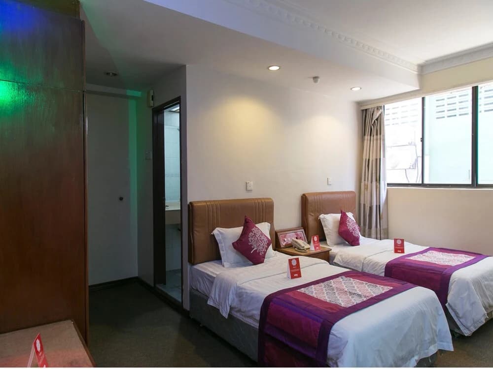 B Hotel - photo 5