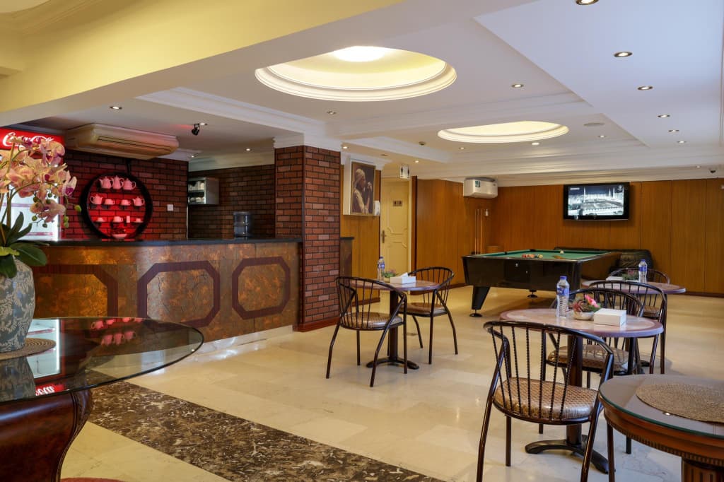 OYO 118 Dallas Hotel - photo 17