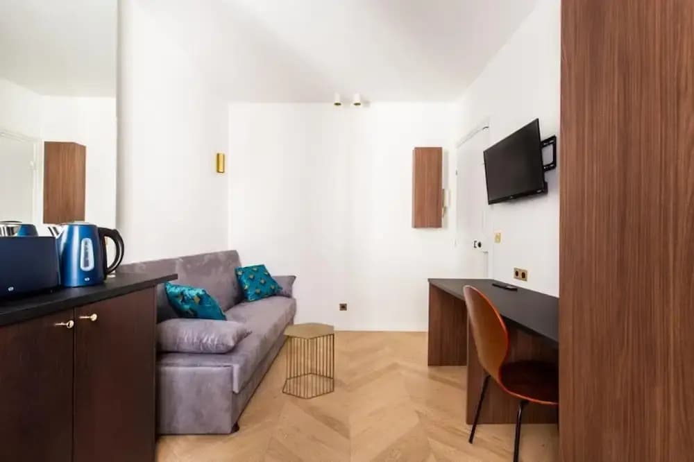 Appartement in the Heart of Paris Nation/charonne - photo 5
