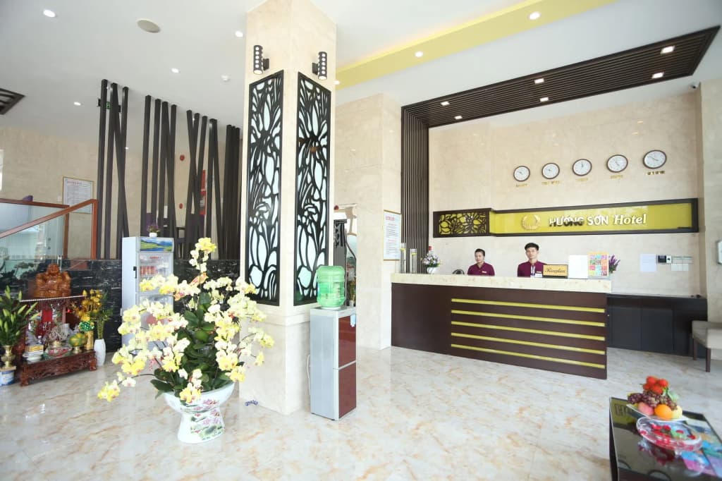 Huong Son Hotel - photo 2