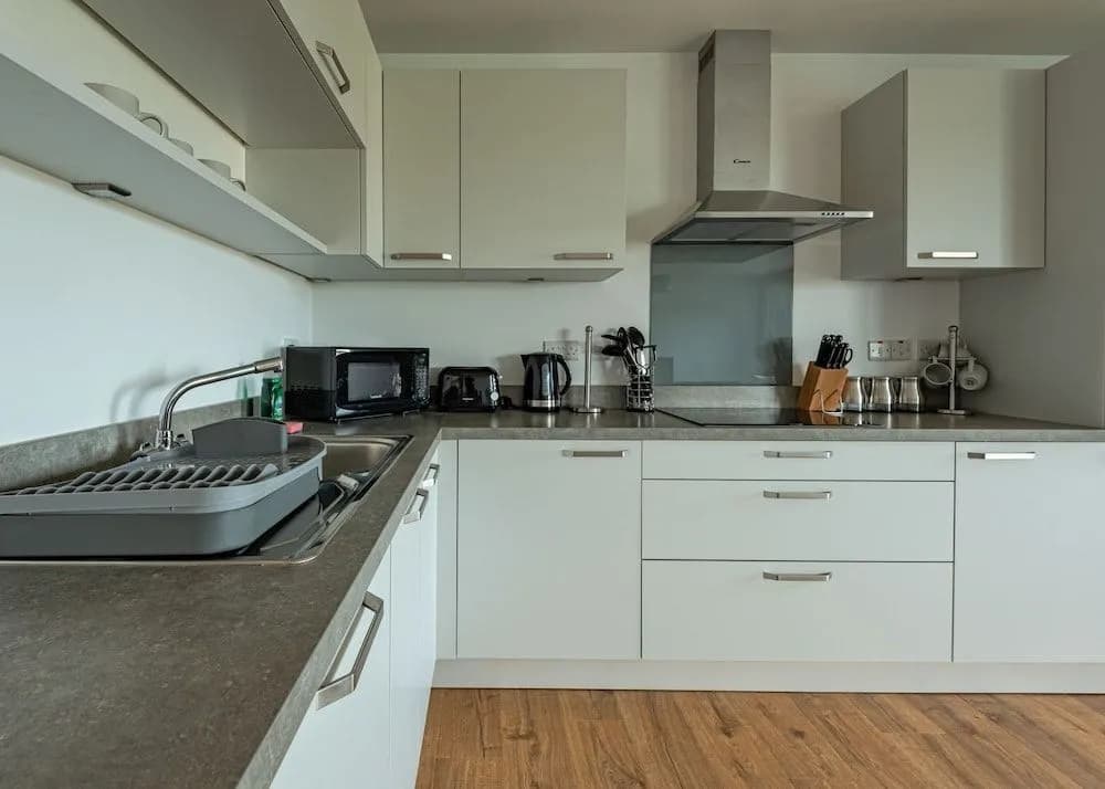 Stylish Modern Apartment - photo 12