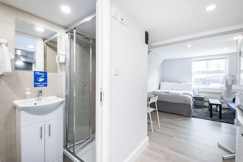 Securematics Queens Studio Apartments - photo 4