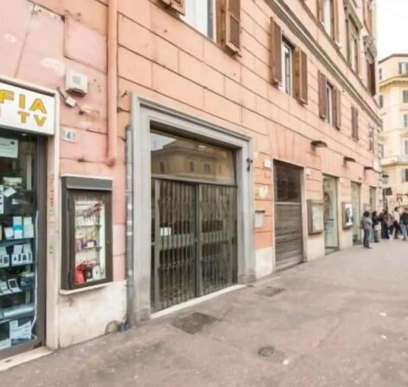 Vatican Rooms Guest House - photo 1
