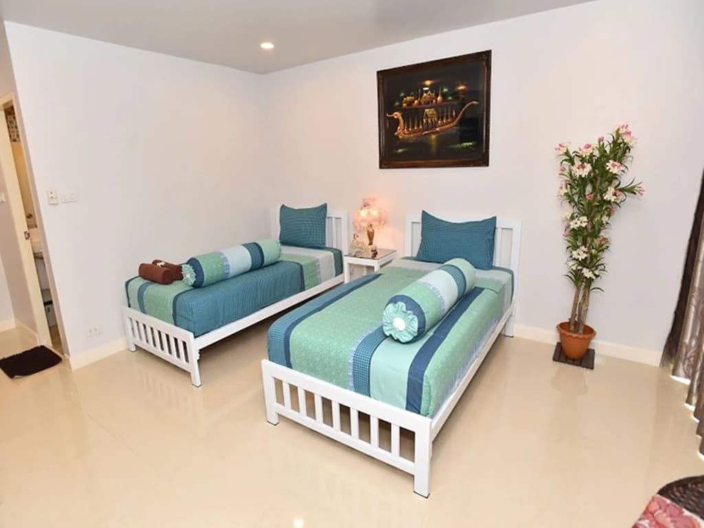 Parvena Hotel - photo 2