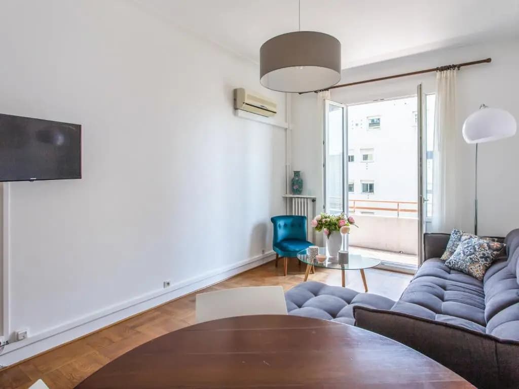 Nice, 58 M2 ! superbe appartement climatisé ! 3 couchages, proche de la promenade des Anglais et de la Gare ! ! - photo 3