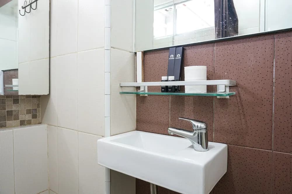 Comfortable Studio @ Green Bay Pluit Apartment - photo 7