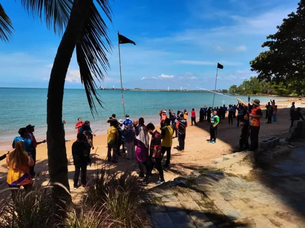Ehsan Seaview Hotel Port Dickson - photo 18