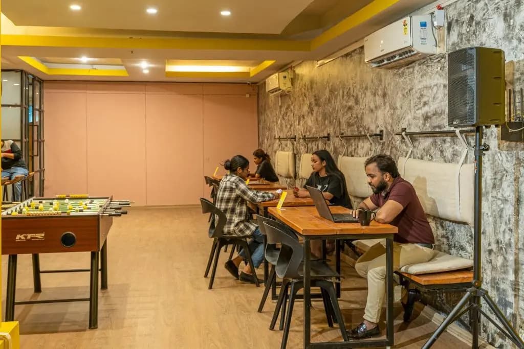 The Hosteller Delhi - photo 17