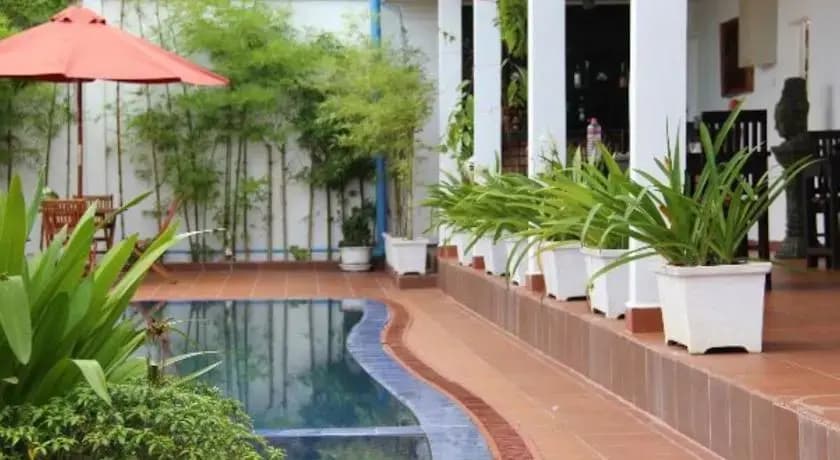Lakeside Boutique Villa - photo 8