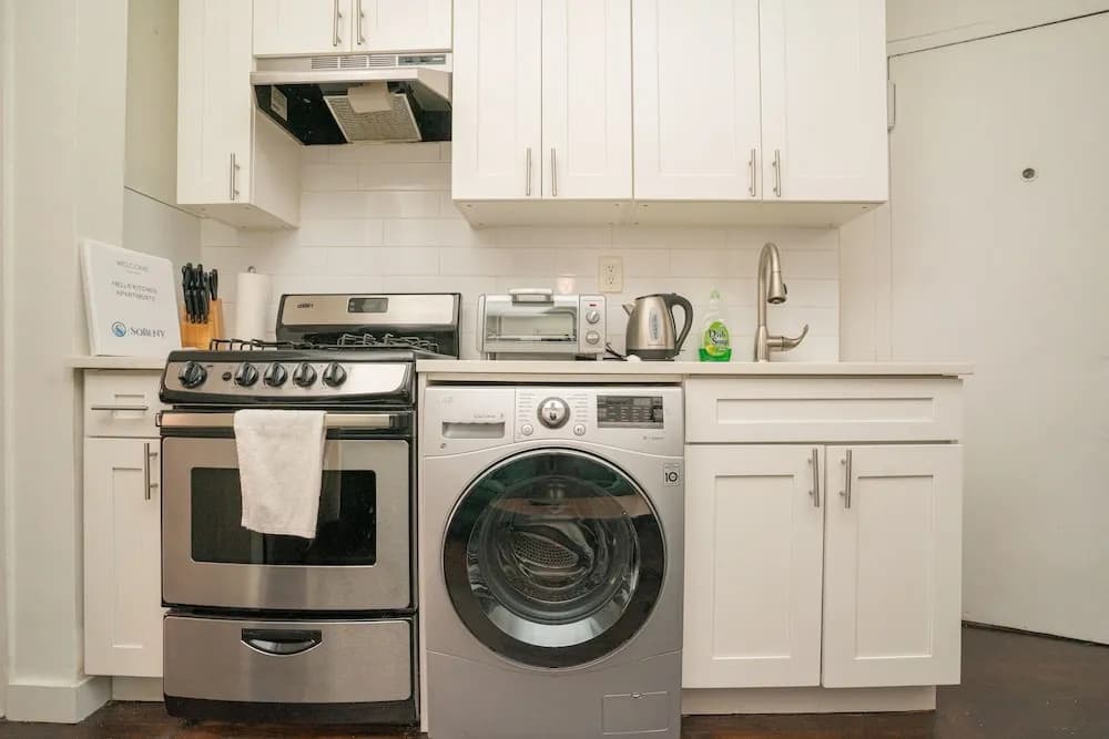 Hells Kitchen Apartments 30 Day Stays - photo 13