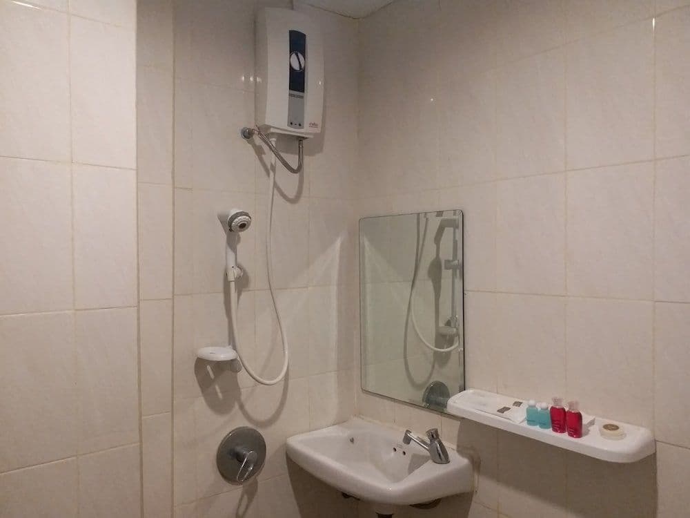 KK11 Boutique Inn - photo 8
