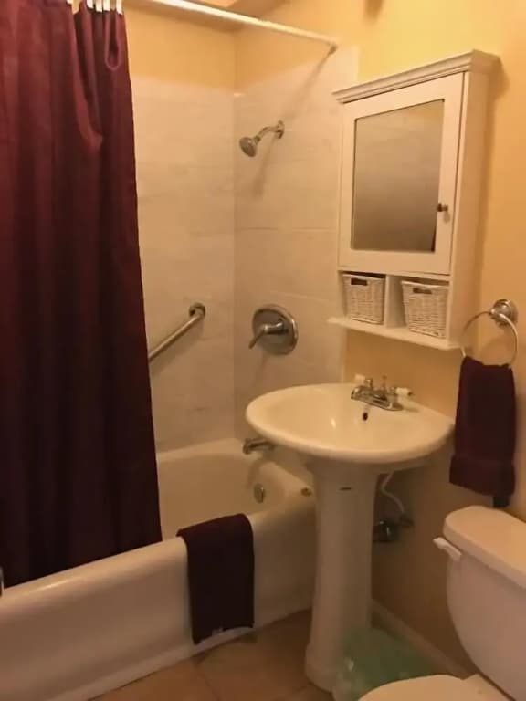 Mayflower Hotel - photo 10